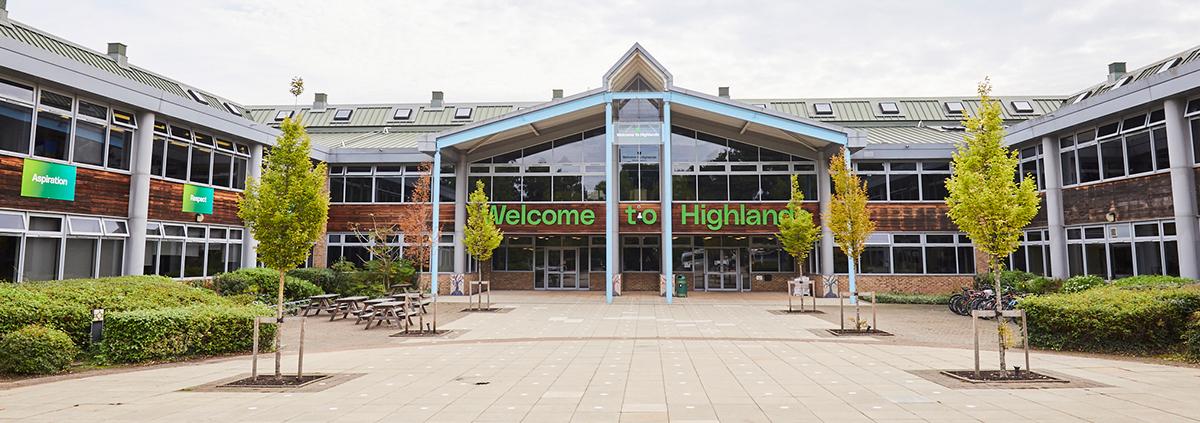 Welcome to Highlands School and Sixth Form Alumni